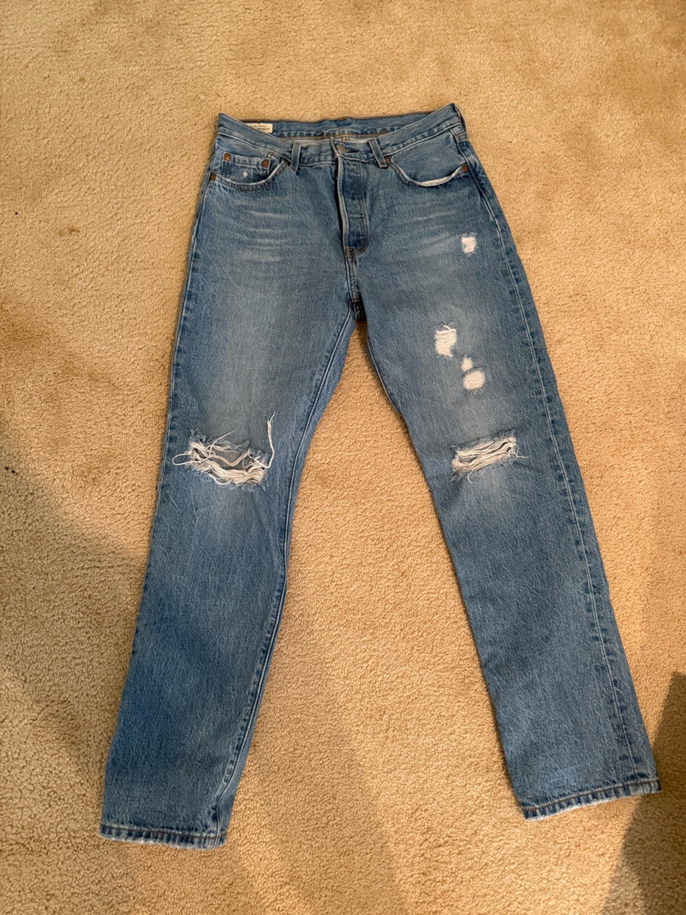 LEVIS 501 JEANS SIZE 28